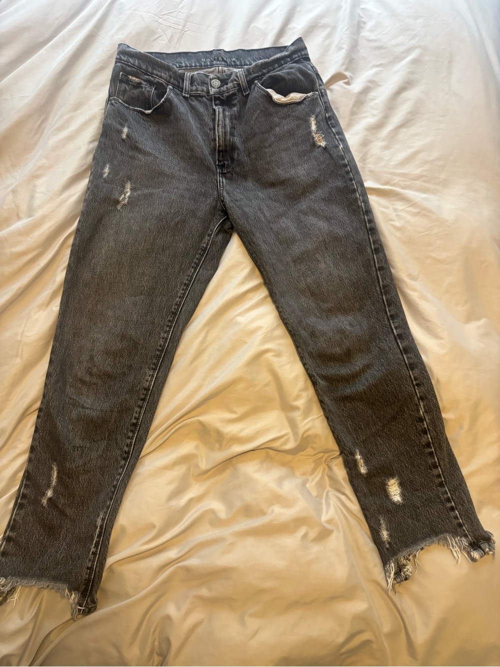 Mott & Bow High Waisted Women’s Distressed Black cropped Jeans